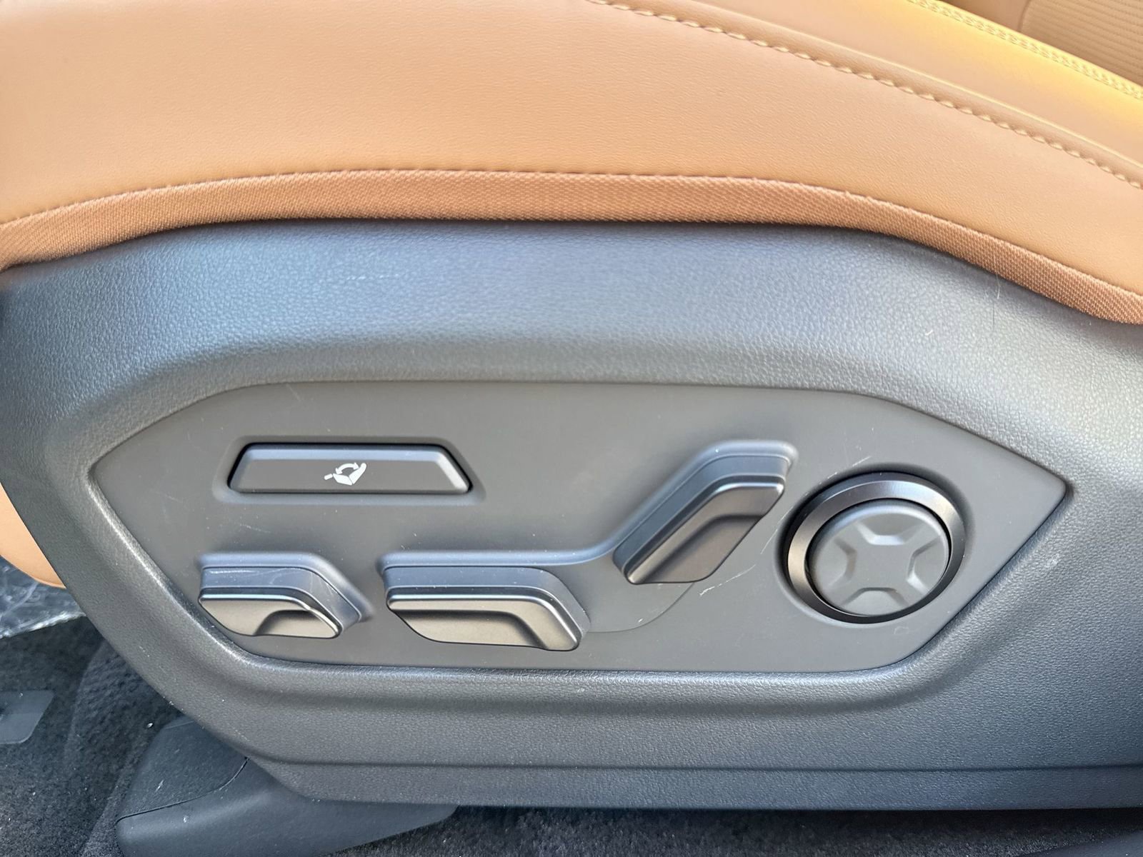 New 2026 Hyundai Santa Fe Calligraphy AWD/4WD image 14
