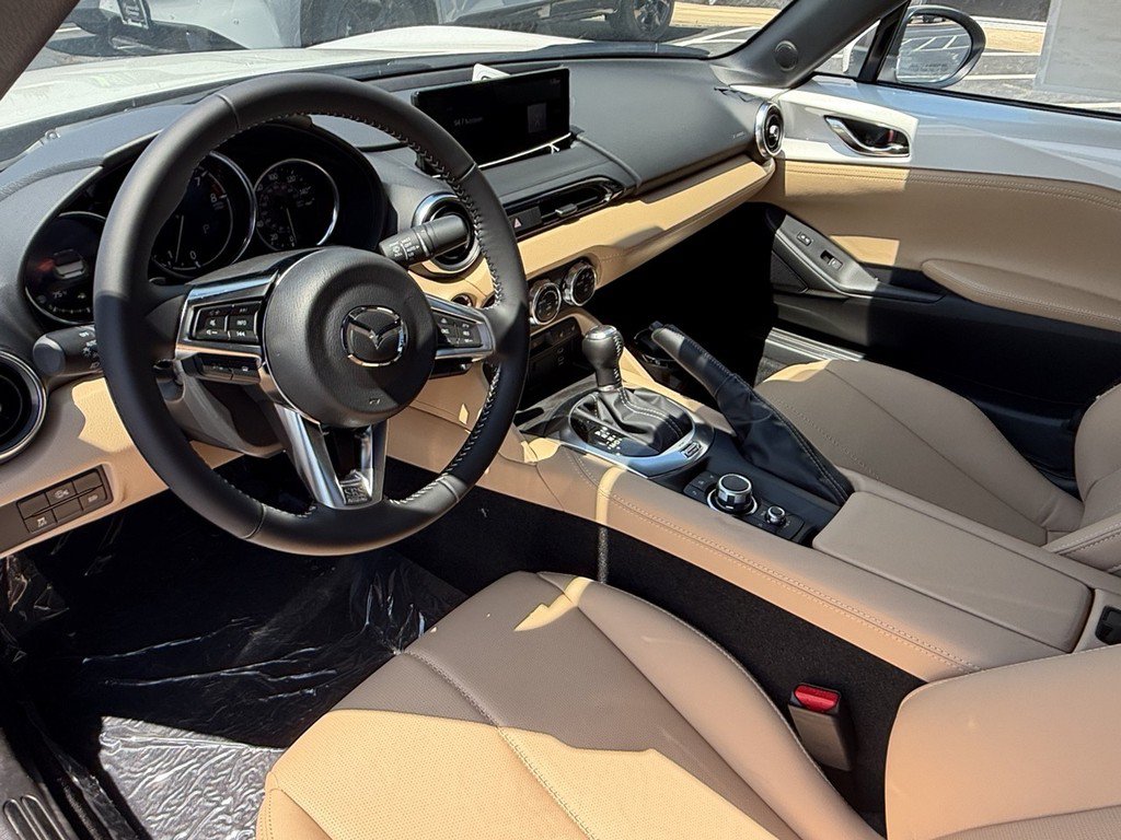 New 2026 MAZDA MX-5 Miata Grand Touring w/ Appearance Package RWD image 9