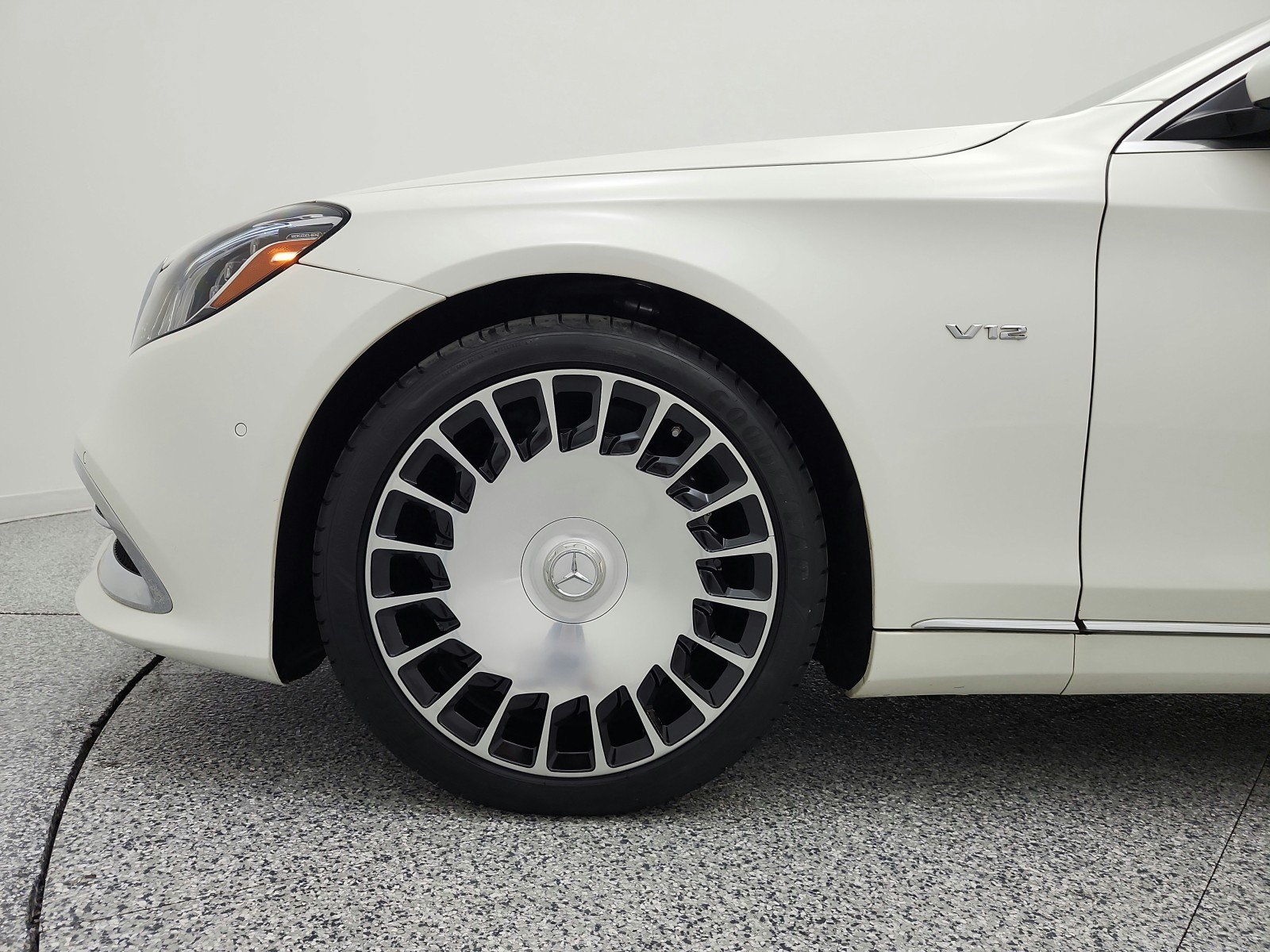 Used 2018 Mercedes-Benz Maybach S 650 image 18