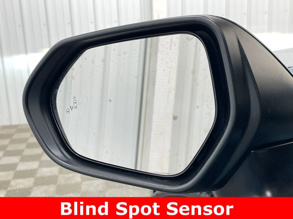 Used 2025 Toyota Camry SE image 31