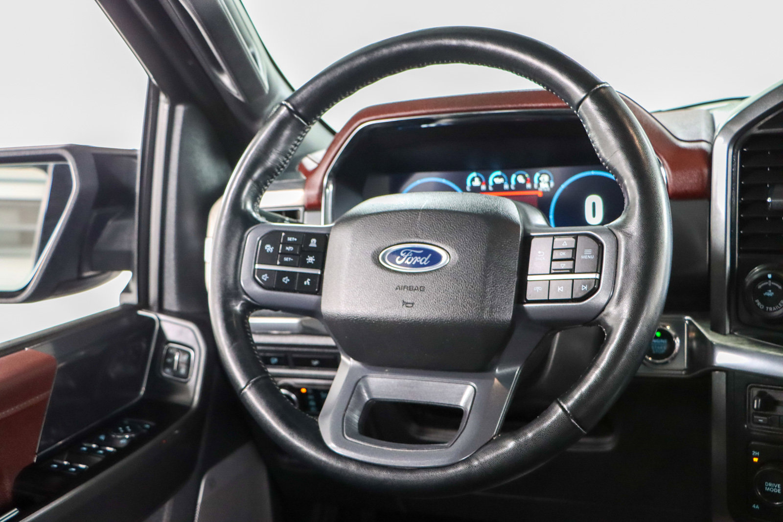 Used 2023 Ford F150 Lariat w/ Equipment Group 502A High image 14