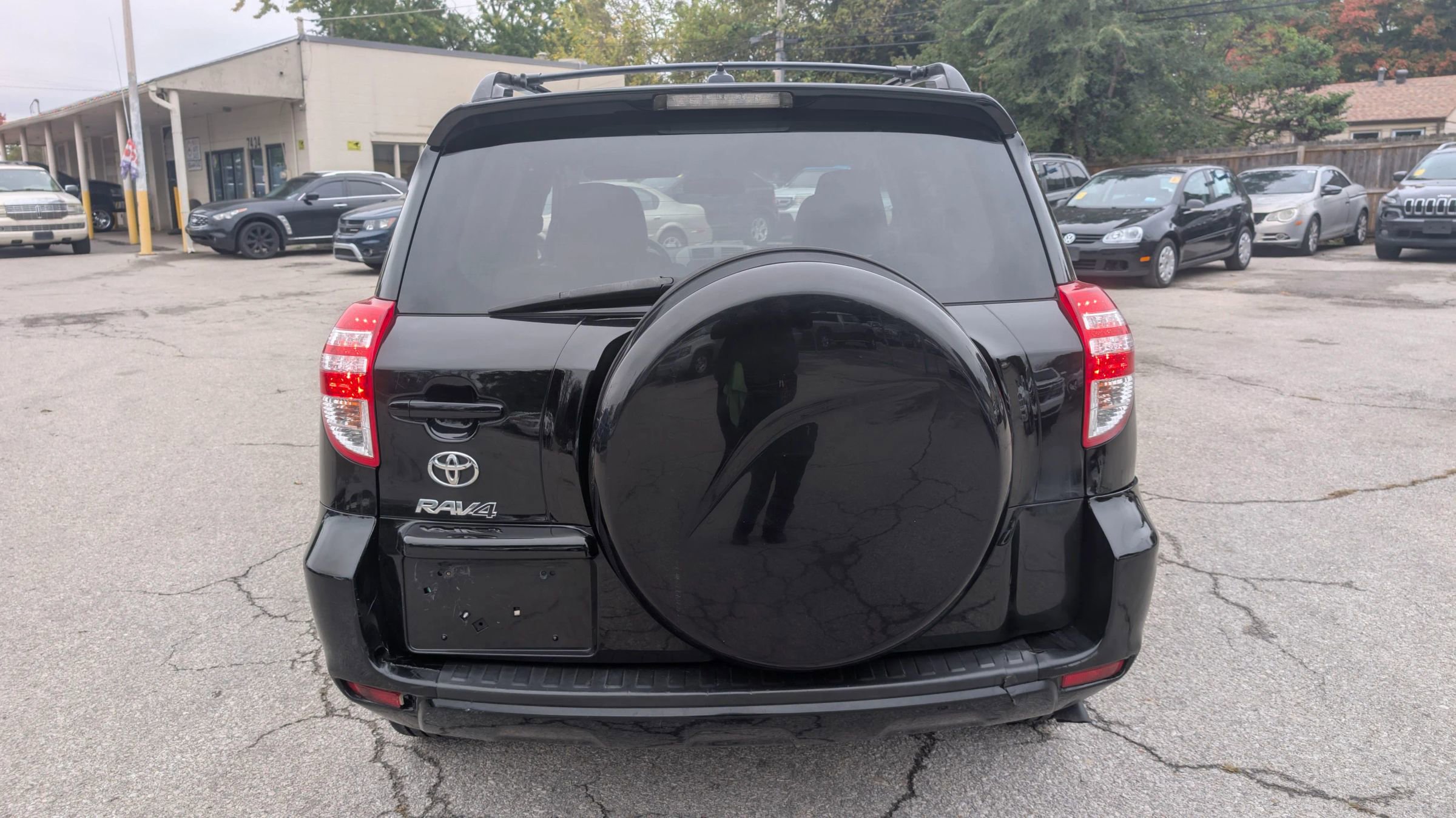 Used 2012 Toyota RAV4 FWD image 4
