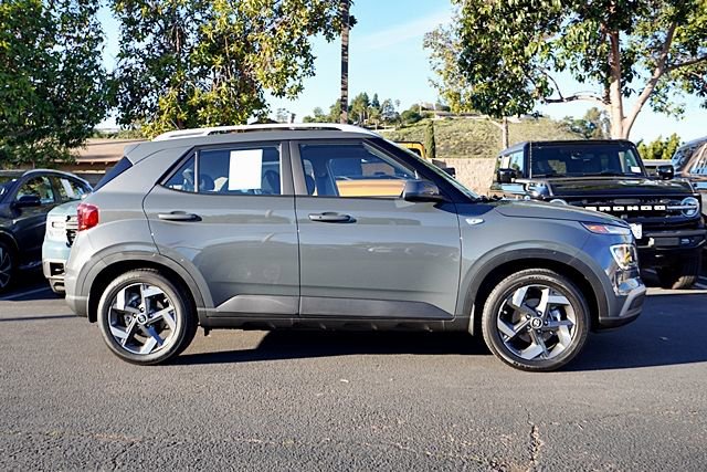 Used 2026 Hyundai Venue SEL image 7