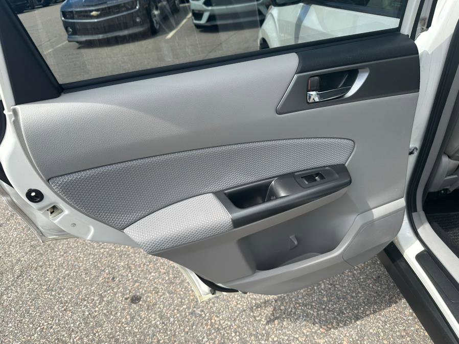 Used 2012 Subaru Forester 2.5X Premium image 16