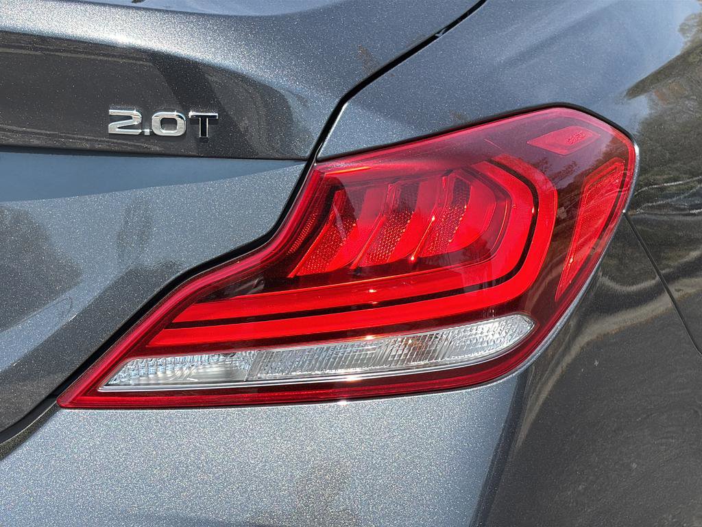 Used 2020 Genesis G70 2.0T w/ Prestige Package image 13