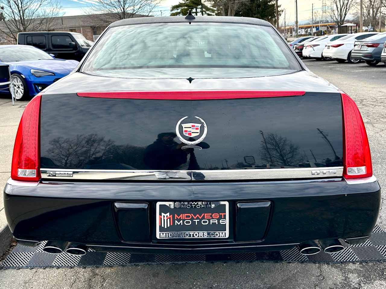 Used 2011 Cadillac DTS Limousine image 5