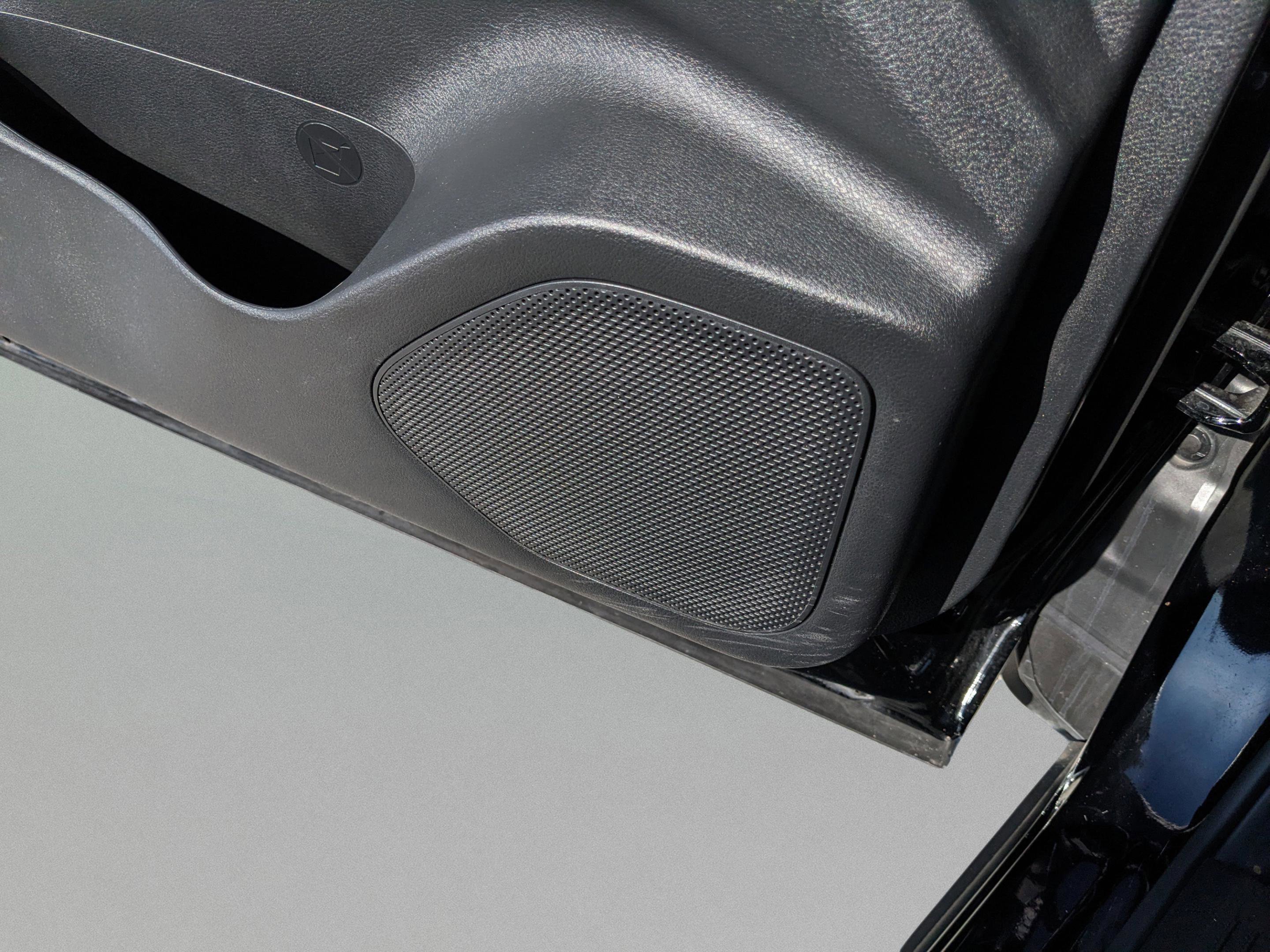 Used 2024 Nissan Rogue SV w/ SV Premium Package image 19