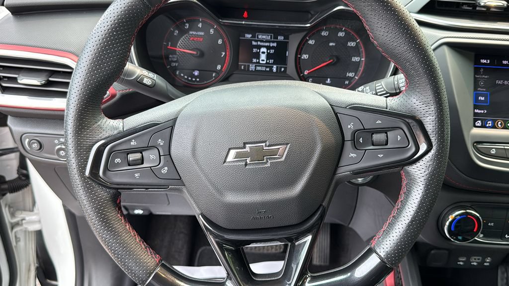 Used 2023 Chevrolet TrailBlazer RS AWD/4WD image 12