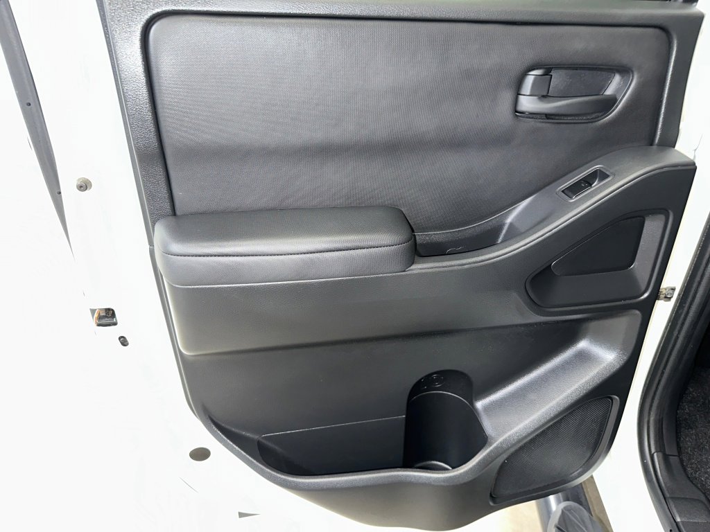 Used 2023 Nissan Frontier S AWD/4WD image 14