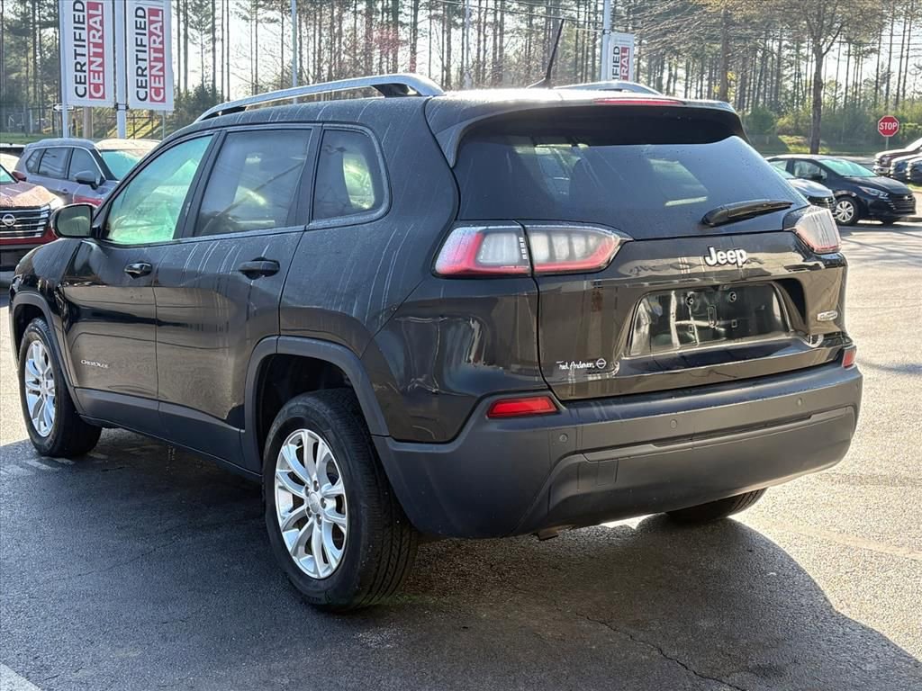 Used 2020 Jeep Cherokee Latitude w/ Cold Weather Group image 5