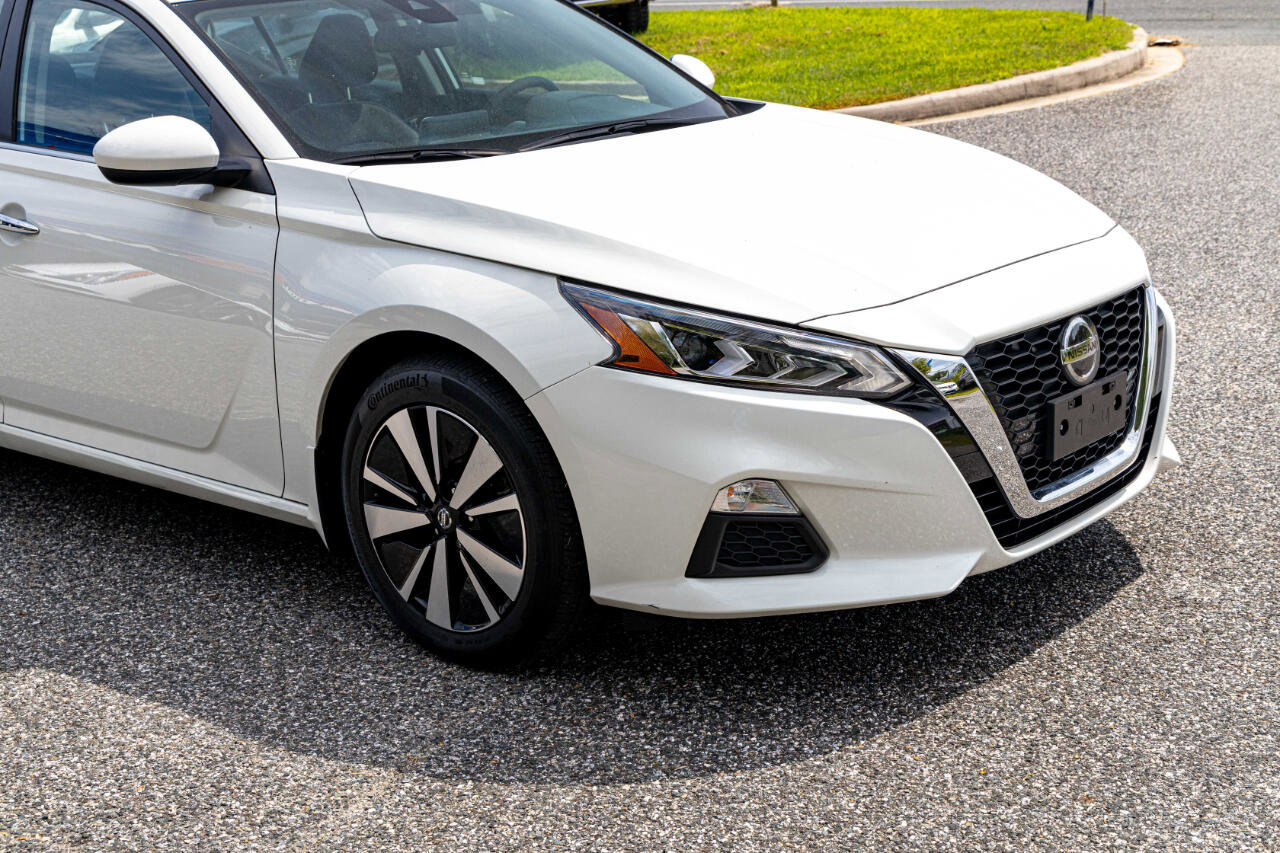 Used 2022 Nissan Altima 2.5 SV image 9