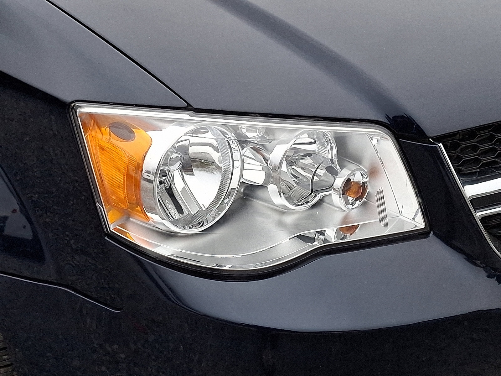 Used 2013 Dodge Grand Caravan SE image 10