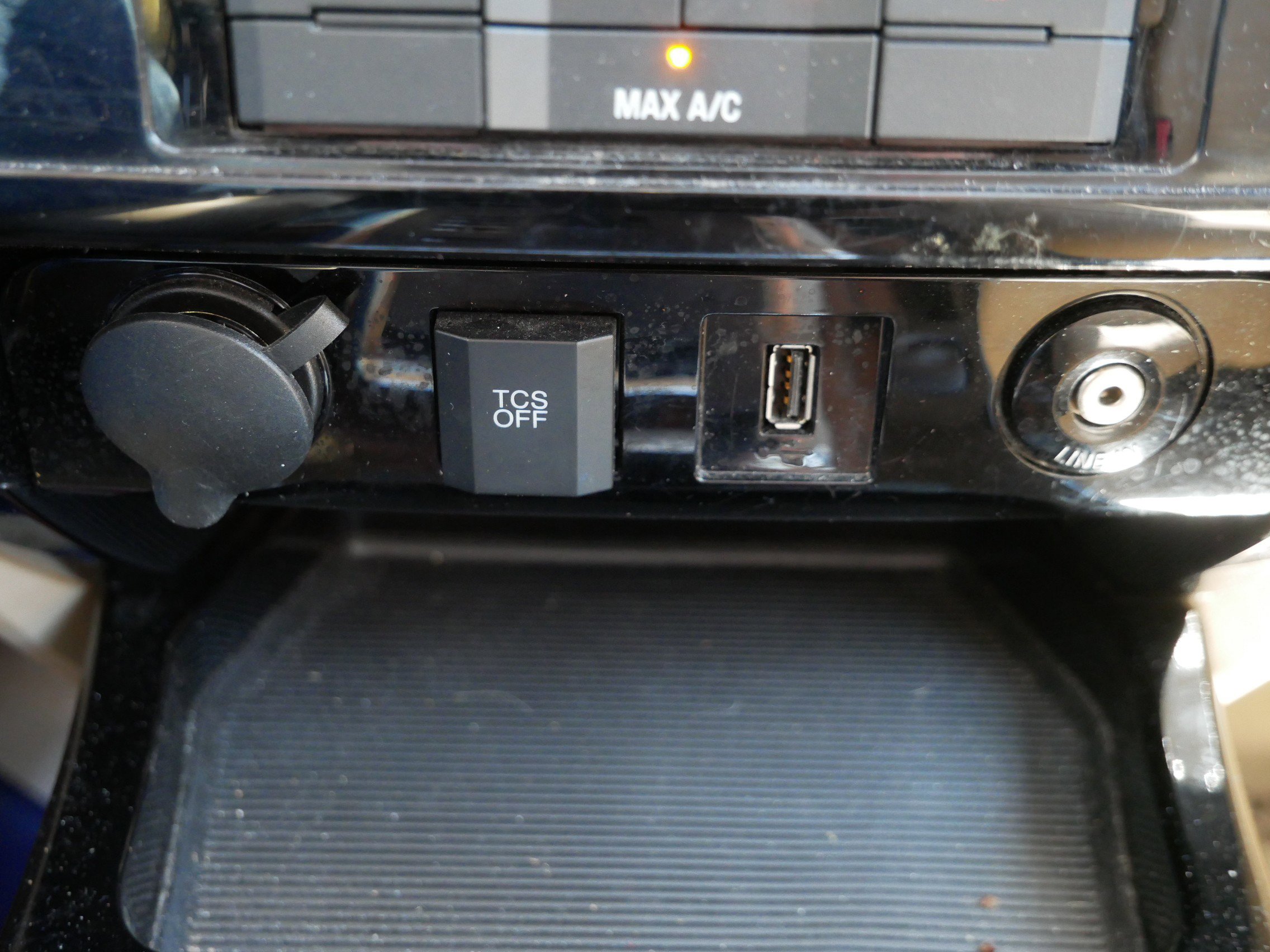 Used 2012 Ford Escape Limited AWD/4WD image 21