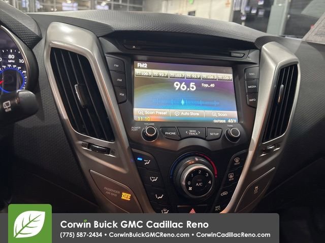 Used 2016 Hyundai Veloster FWD image 29