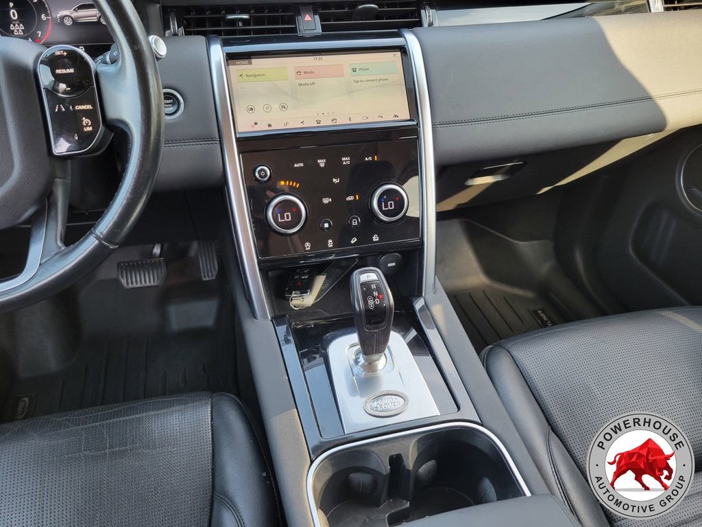 Used 2020 Land Rover Discovery Sport SE image 20