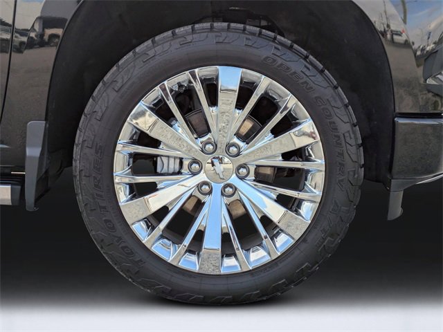 Used 2023 Chevrolet Silverado 1500 High Country w/ High Country Premium Package image 11