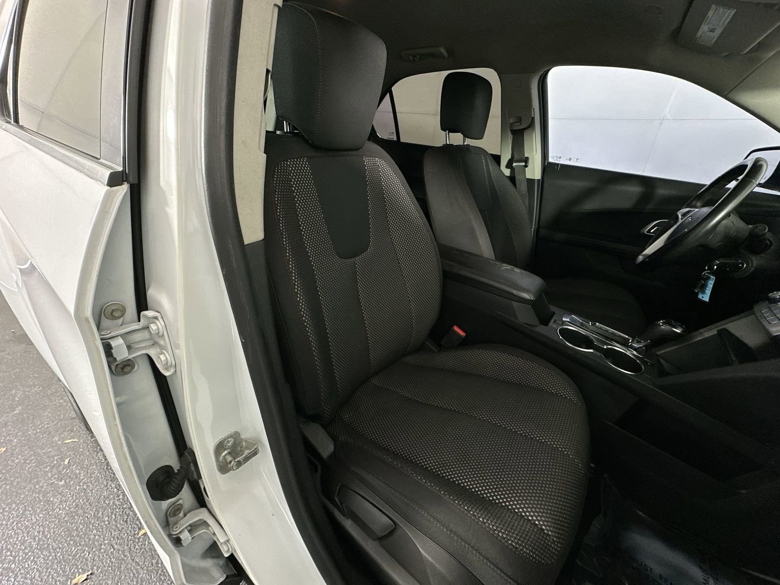 Used 2017 Chevrolet Equinox LT w/ Convenience Package FWD image 26