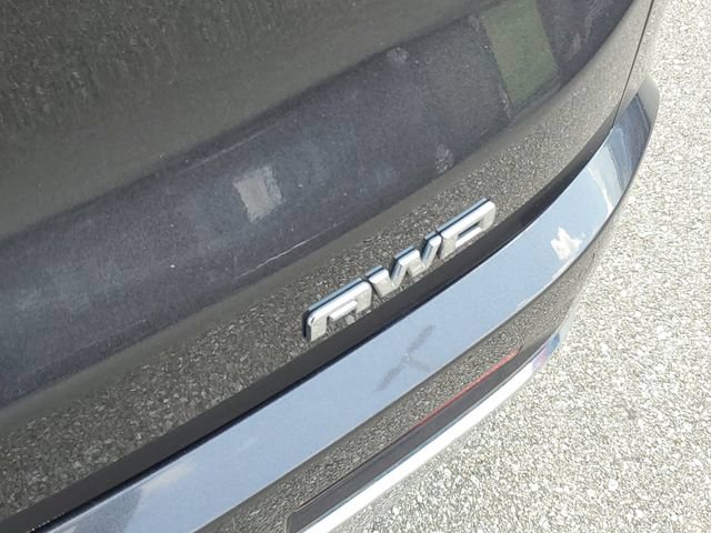 Used 2018 GMC Acadia Denali w/ Technology Package AWD/4WD image 8