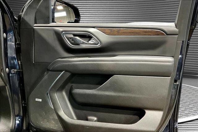 Used 2021 Chevrolet Tahoe Premier AWD/4WD image 28