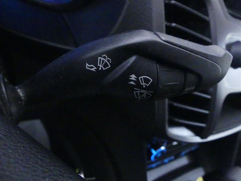 Used 2020 Ford Transit Connect XL image 21