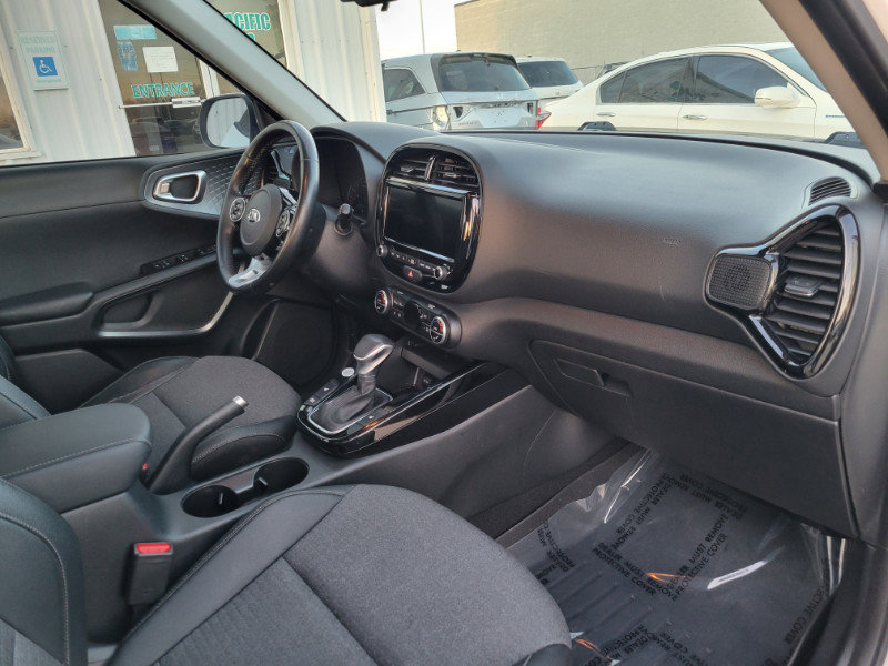 Used 2020 Kia Soul EX w/ Option Group 015 FWD image 19