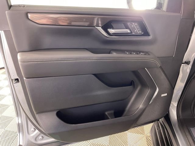 New 2026 GMC Yukon Elevation w/ Elevation Premium Package AWD/4WD image 11