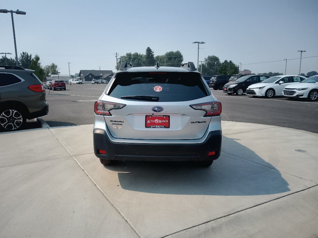 Certified 2024 Subaru Outback Onyx Edition AWD/4WD image 4