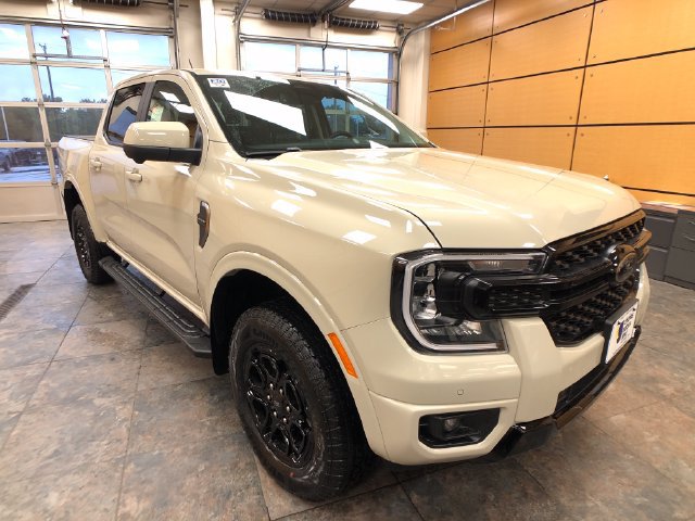 New 2026 Ford Ranger Lariat w/ Black Appearance Package AWD/4WD 360° Tour