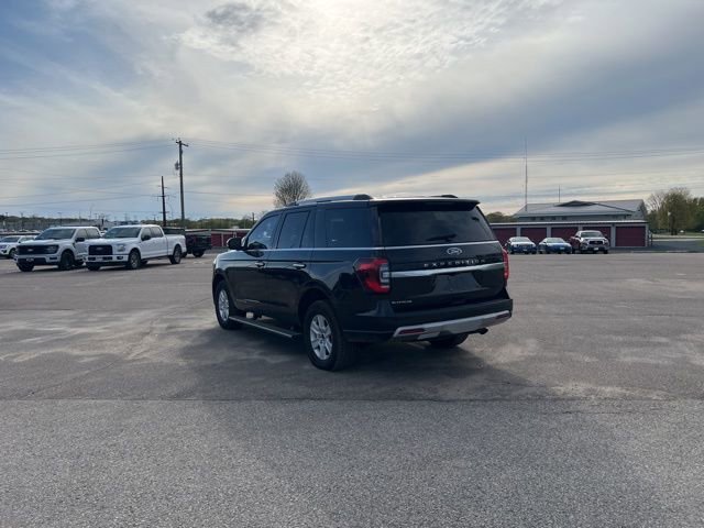 Used 2024 Ford Expedition Platinum AWD/4WD image 5