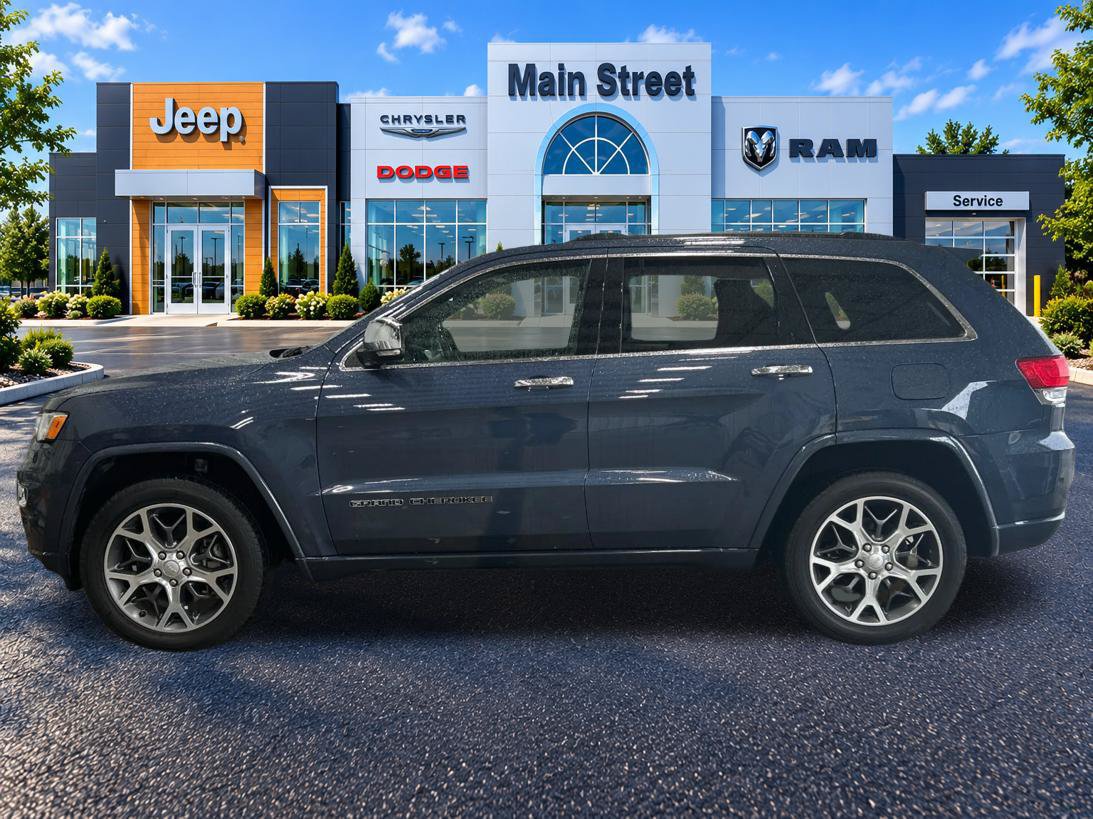 Used 2021 Jeep Grand Cherokee Overland AWD/4WD image 2