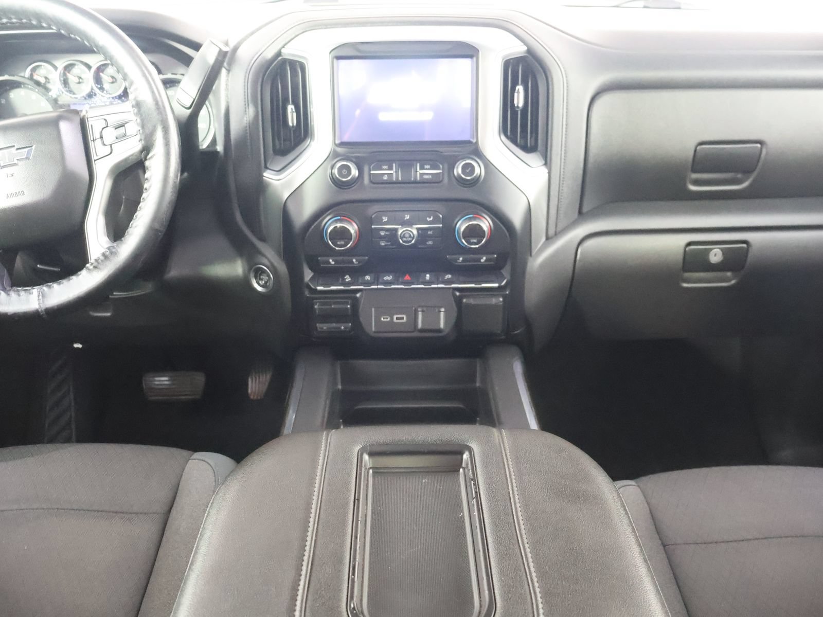 Used 2019 Chevrolet Silverado 1500 RST AWD/4WD image 29