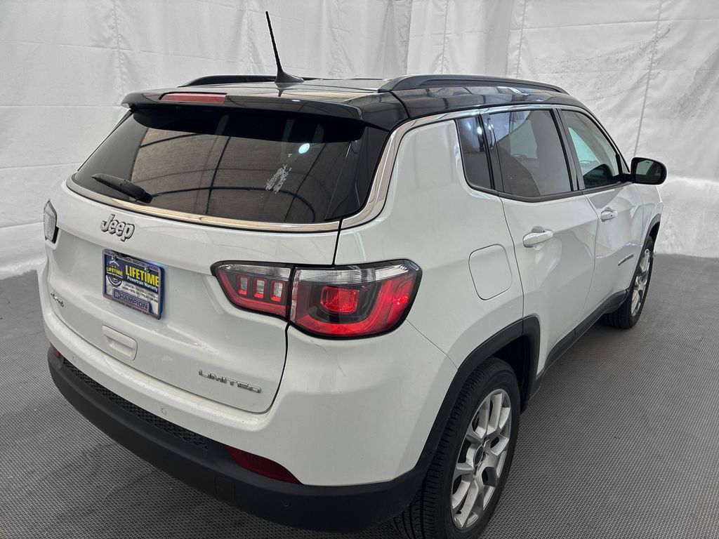 Used 2025 Jeep Compass Limited AWD/4WD image 7