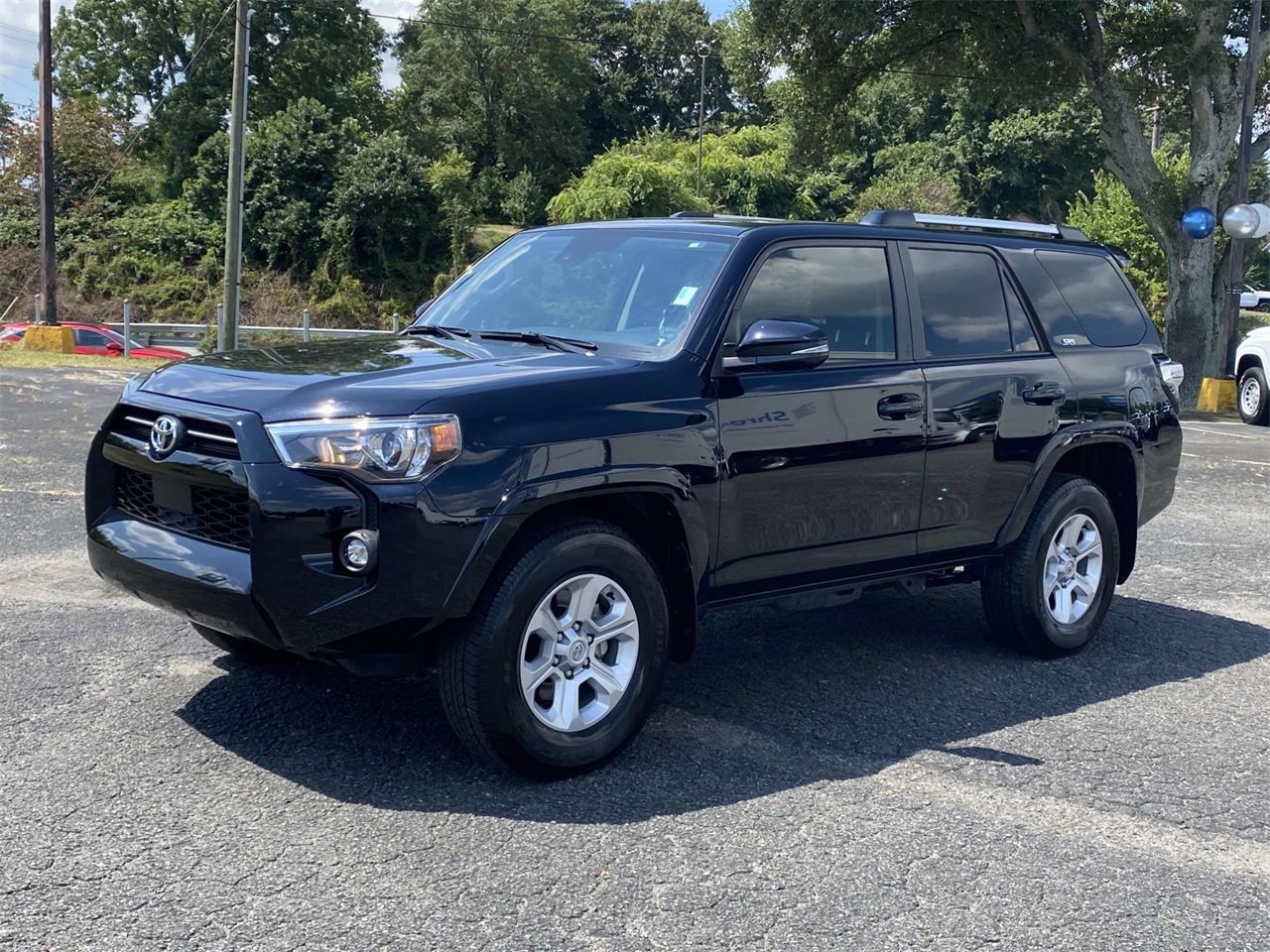 Used 2023 Toyota 4Runner SR5 Premium image 3