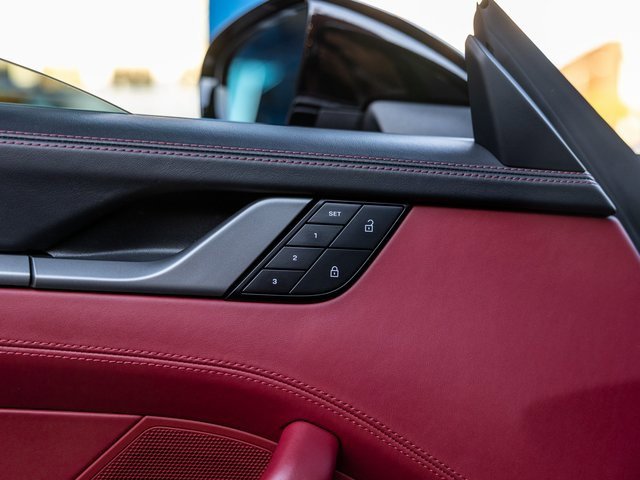 Used 2024 Porsche 911 Carrera 4S image 35