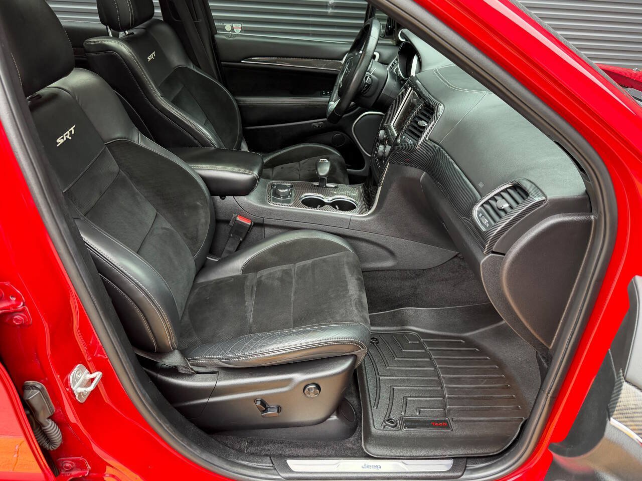Used 2014 Jeep Grand Cherokee SRT8 w/ Luxury Group II AWD/4WD image 21