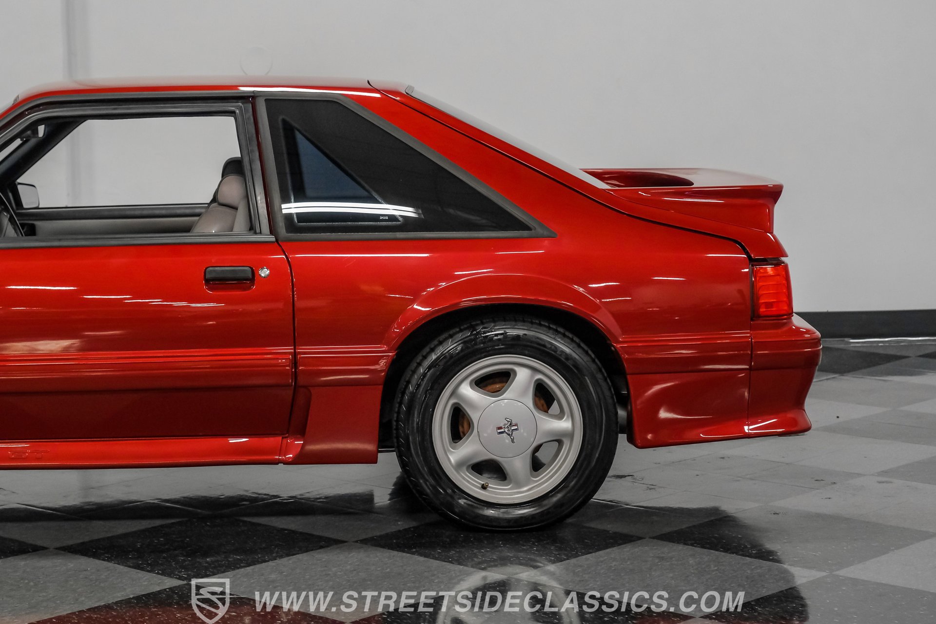 Used 1992 Ford Mustang GT image 23