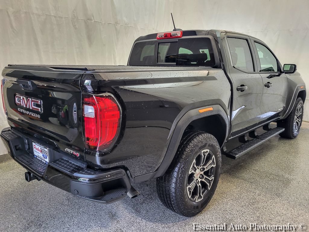 Used 2025 GMC Canyon AT4 AWD/4WD image 7
