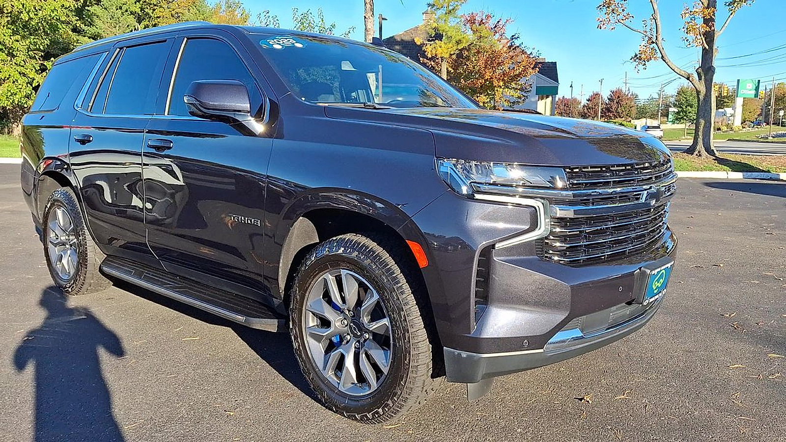 Certified 2023 Chevrolet Tahoe LT w/ Luxury Package AWD/4WD image 5