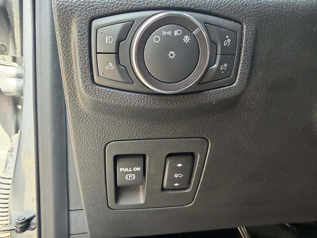 Used 2020 Ford F150 Lariat w/ Equipment Group 502A Luxury AWD/4WD image 16