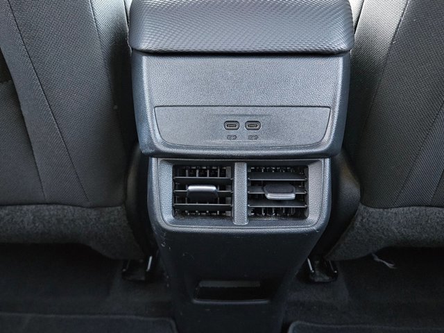 Used 2025 Chevrolet Equinox LT image 16