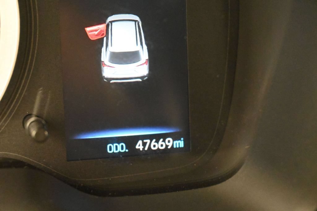 Used 2022 Toyota Corolla Cross LE FWD image 11