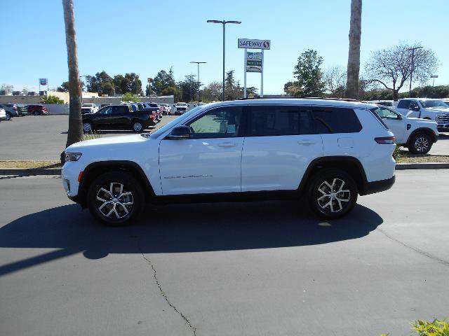 Used 2024 Jeep Grand Cherokee L Limited AWD/4WD image 2