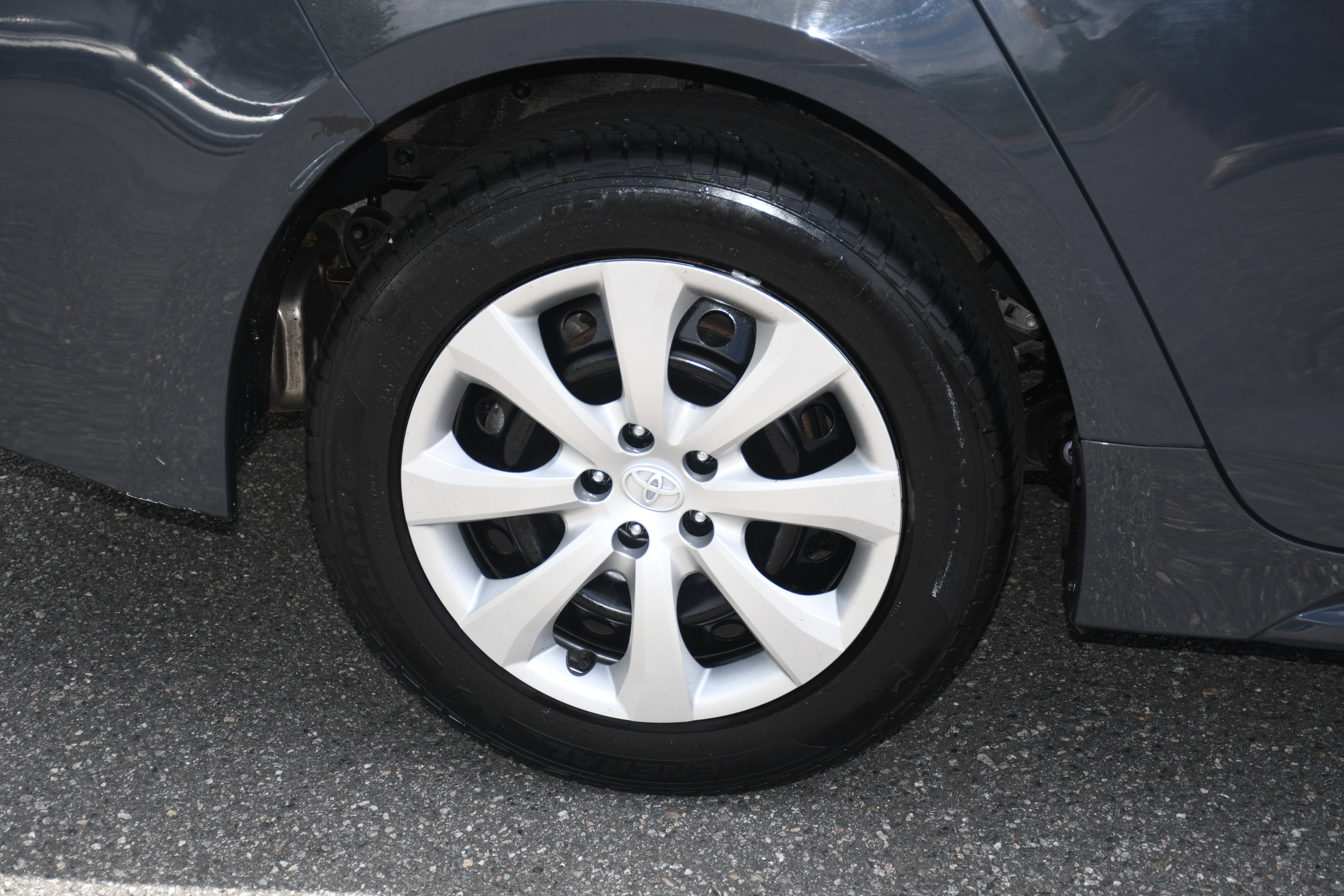 Used 2023 Toyota Corolla LE image 20