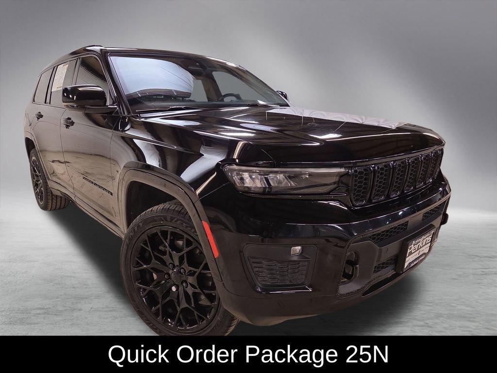 Used 2022 Jeep Grand Cherokee L Overland w/ Luxury Tech Group IV image 4