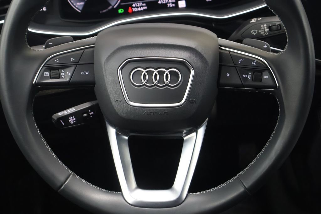 Used 2025 Audi Q8 Premium Plus w/ Premium Plus Package AWD/4WD image 17