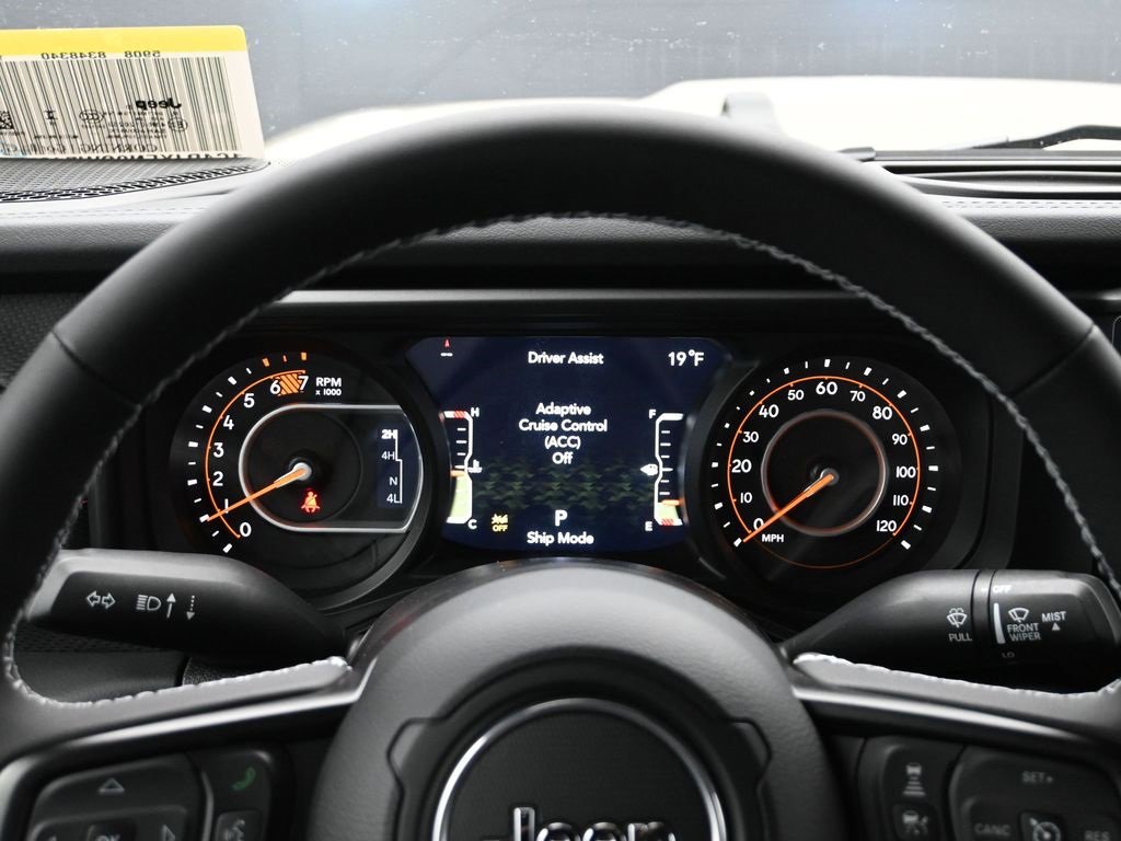 Certified 2025 Jeep Wrangler Unlimited Rubicon w/ Technology Group image 25