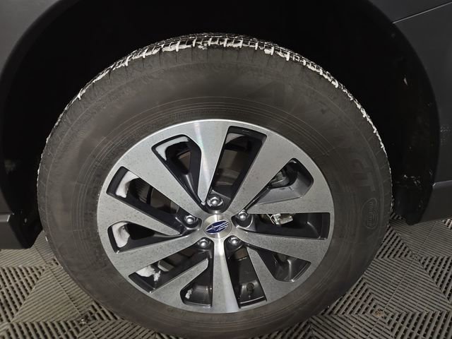 Used 2024 Subaru Outback Premium w/ Popular Package #1A image 11