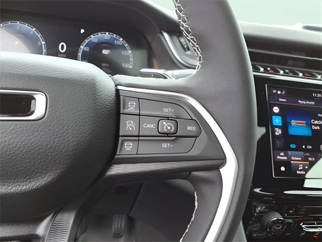 New 2025 Jeep Grand Cherokee L Altitude image 16