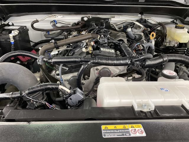 Used 2025 Toyota Tacoma SR5 AWD/4WD image 30