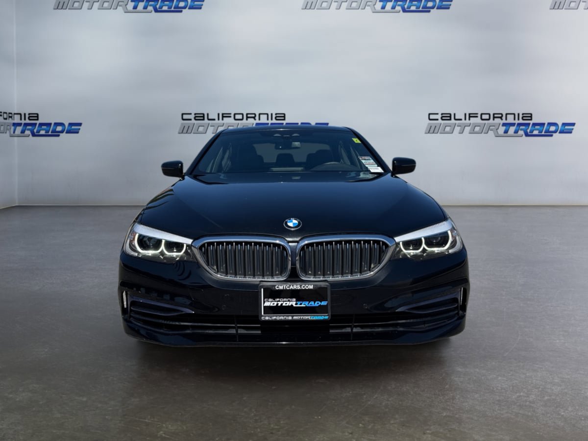 Used 2019 BMW 530e w/ Convenience Package RWD image 2